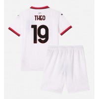 Camiseta AC Milan Theo Hernandez #19 Visitante Equipación para niños 2024-25 manga corta (+ pantalones cortos)